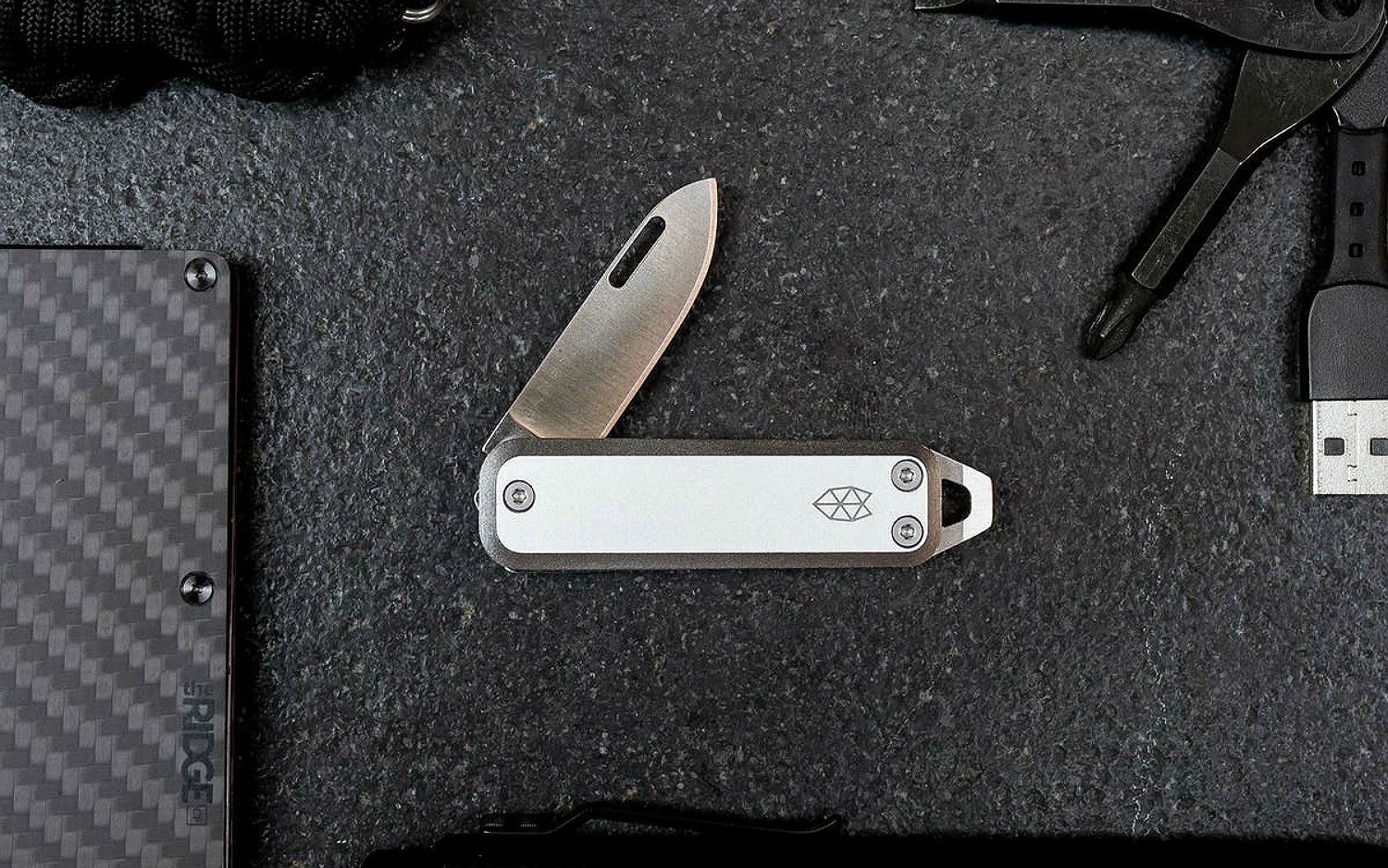 8 Affordable, Cool, And Compact Keychain Knives [2022]