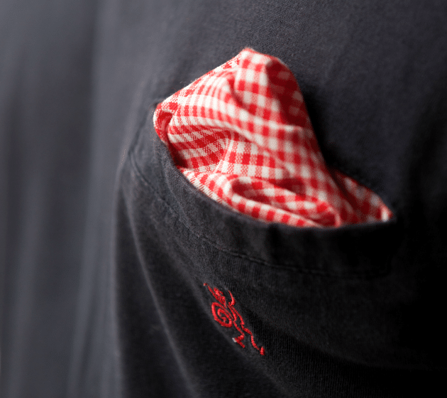 VoyVoy Pocket Square T-Shirt