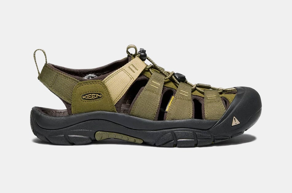 sandal hiking shoes