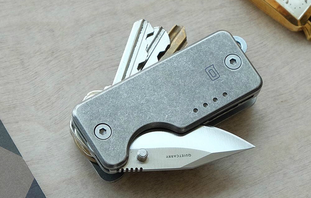 The Shorty Titanium Knife + Key Organizer