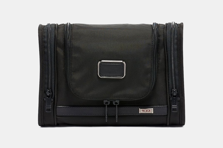 tumi leather dopp kit