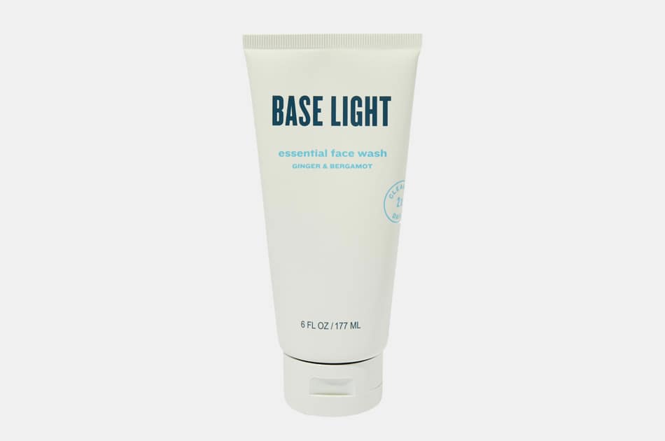 Base Light Essential Face Wash