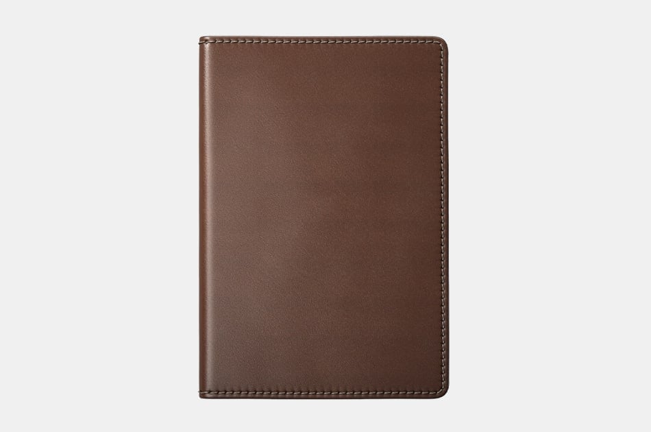 Nomad Passport Wallet With Tile Tracking