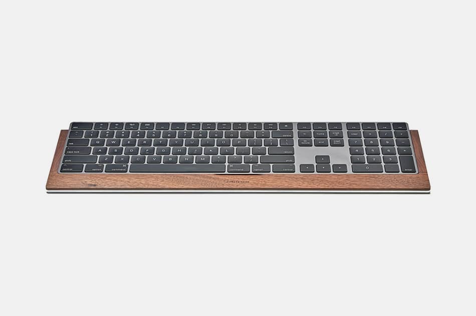 https://gearmoose.com/wp-content/uploads/2020/12/Grovemade-Wood-Keyboard-Tray.jpg