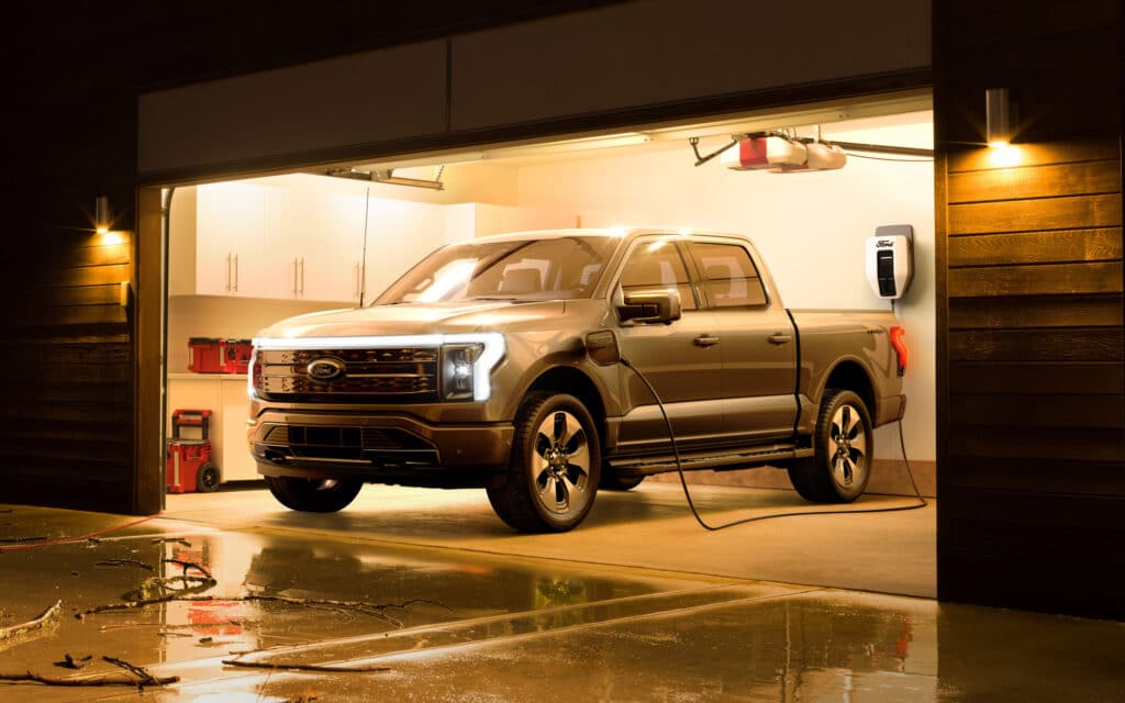 2022 Ford F-150 Lightning Pro