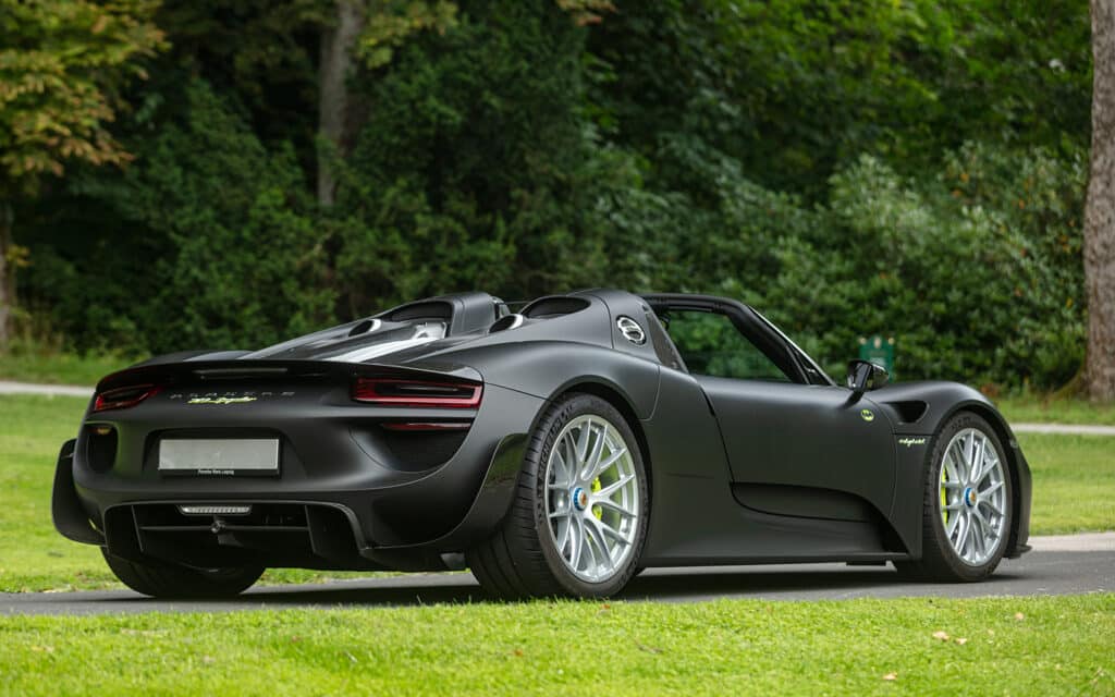 2015 Porsche 918 'Weissach' Spyder