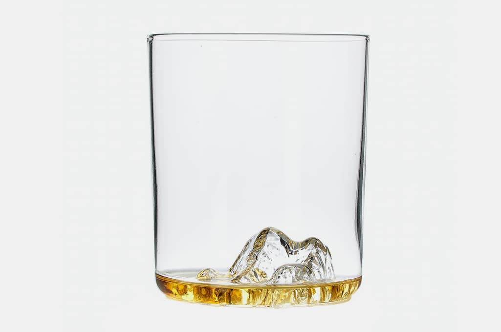 A Guide to the different types of Whiskey Glasses – Our Dining Table