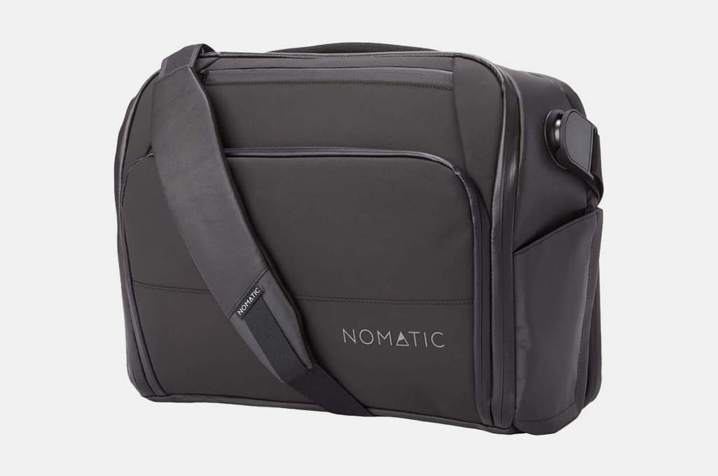 Nomatic Messenger Bag