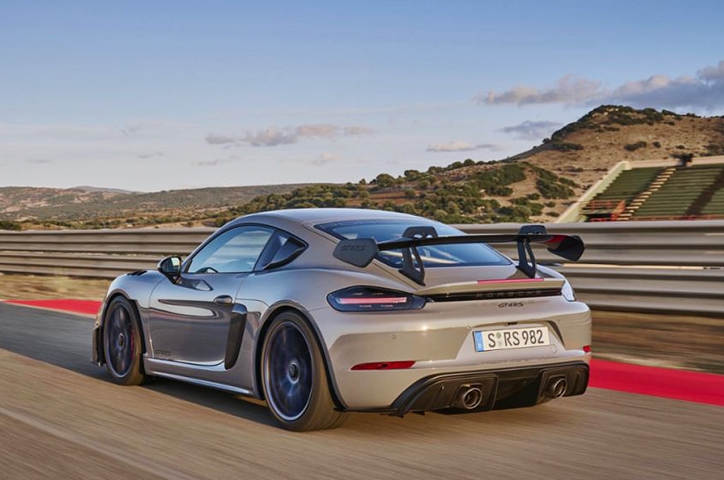 2022 Porsche 718 Cayman GT4 RS