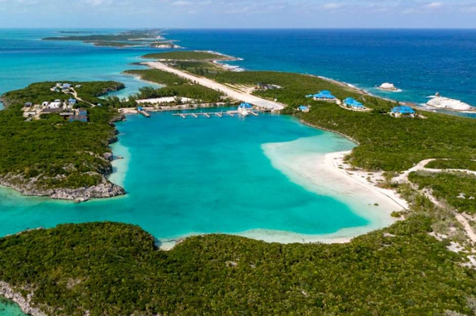 Cave Cay Island