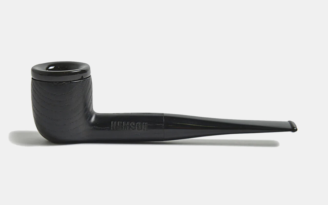 Hemson Stealth Black Classic Pipe | GearMoose