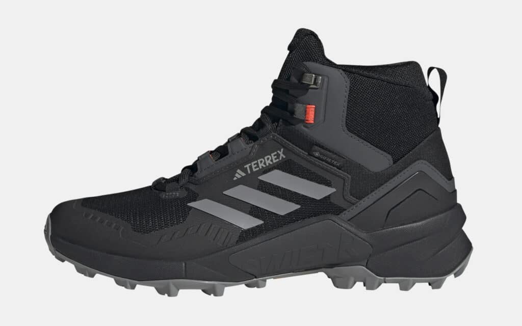 Adidas Terrex Swift R3 Mid Gore-Tex 登山鞋