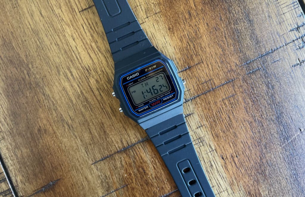 Is the classic F-91 stylish? Does it suit work-wear? : r/casio