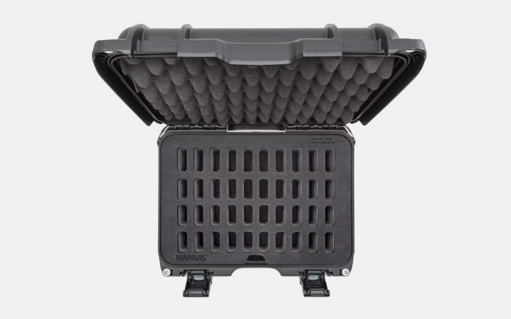 Nanuk 915 Knives Case Open