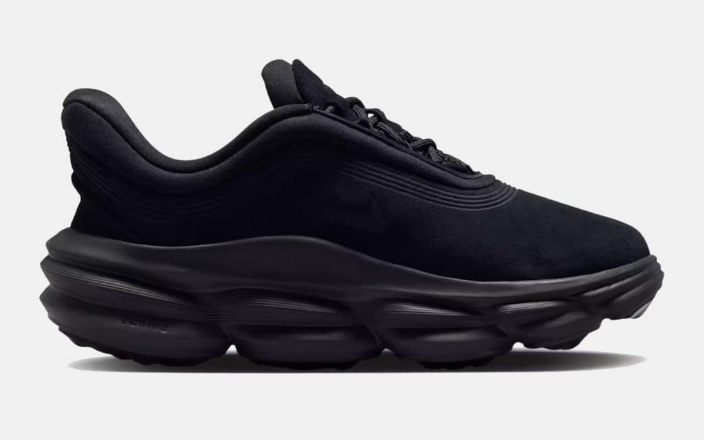Nike 24.7 Shoes Side View